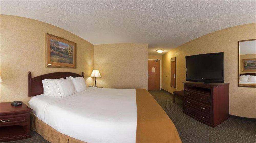 Holiday Inn Express Hotel & Suites Bismarck By Ihg Kültér fotó