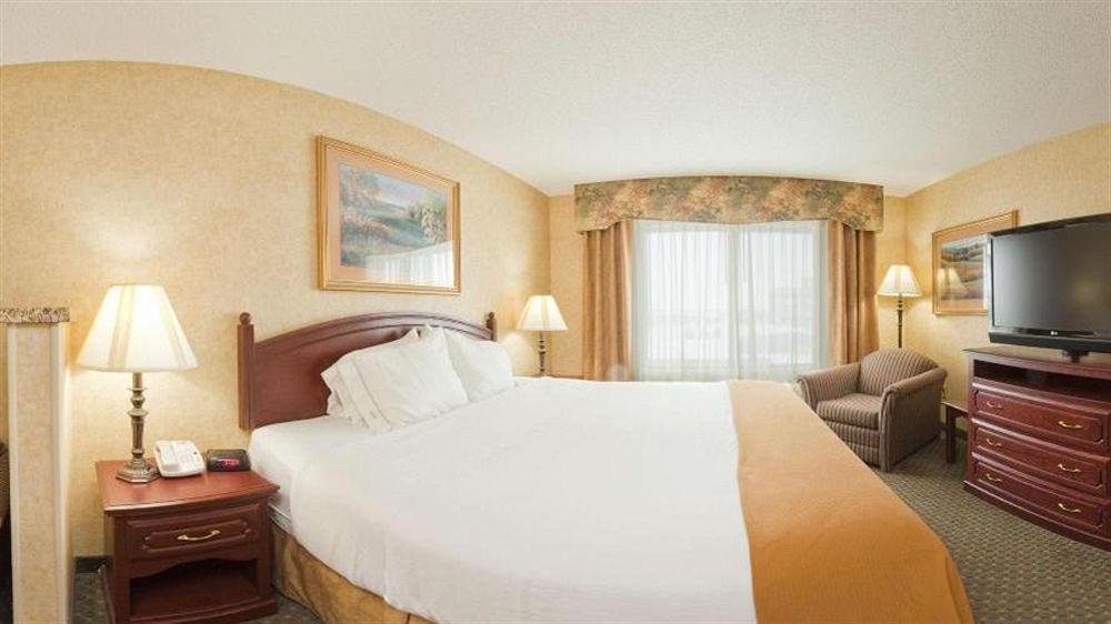 Holiday Inn Express Hotel & Suites Bismarck By Ihg Kültér fotó