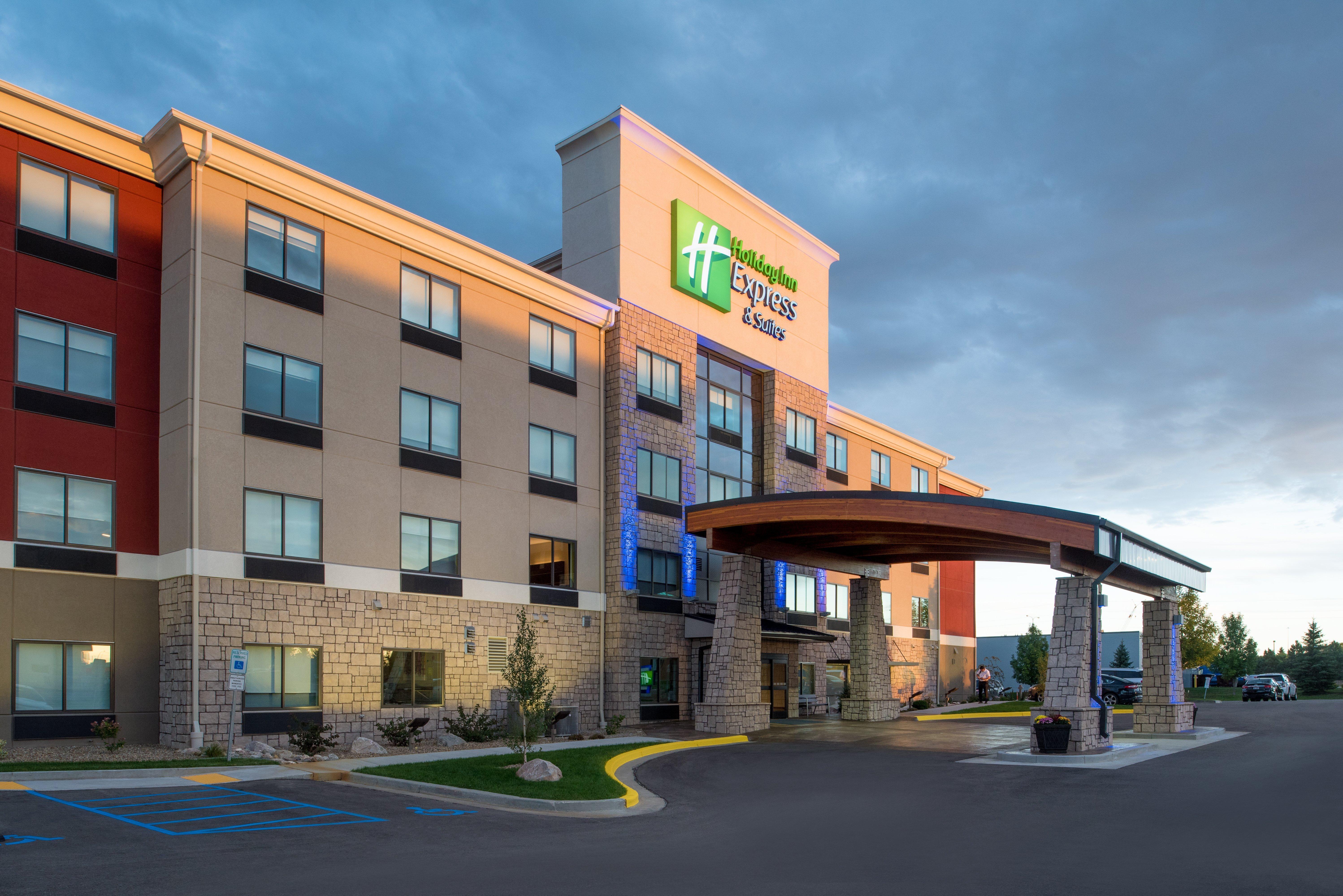 Holiday Inn Express Hotel & Suites Bismarck By Ihg Kültér fotó
