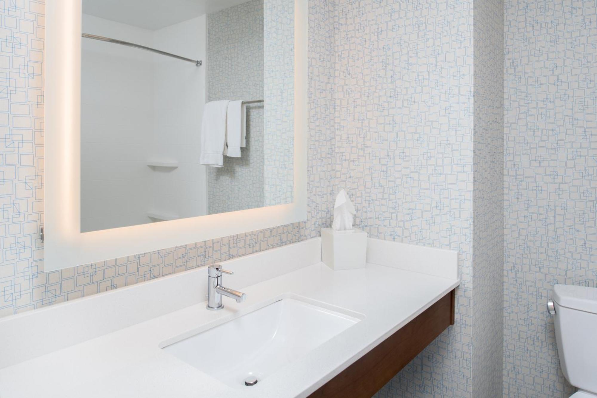 Holiday Inn Express Hotel & Suites Bismarck By Ihg Kültér fotó