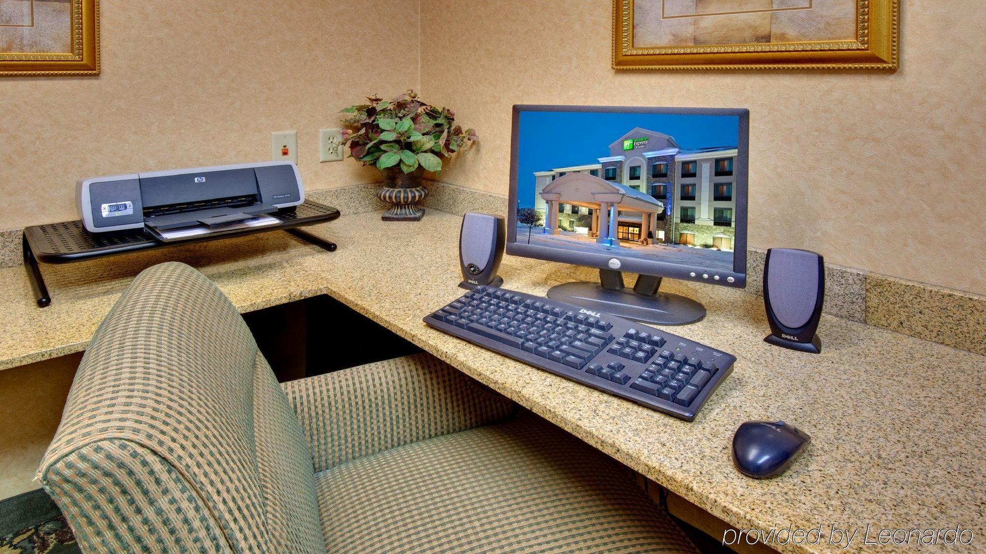 Holiday Inn Express Hotel & Suites Bismarck By Ihg Létesítmények fotó