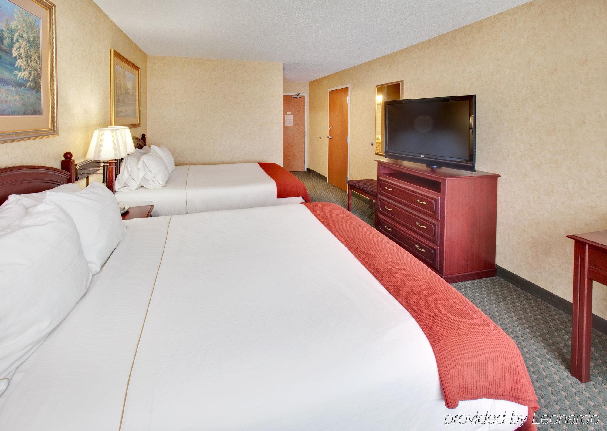 Holiday Inn Express Hotel & Suites Bismarck By Ihg Szoba fotó
