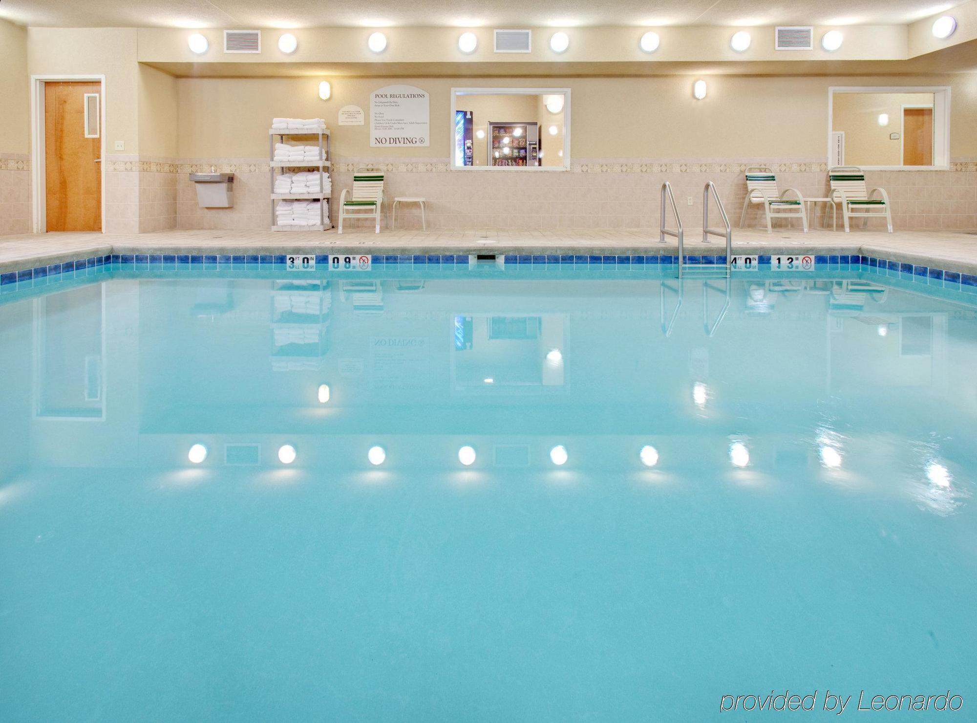 Holiday Inn Express Hotel & Suites Bismarck By Ihg Létesítmények fotó