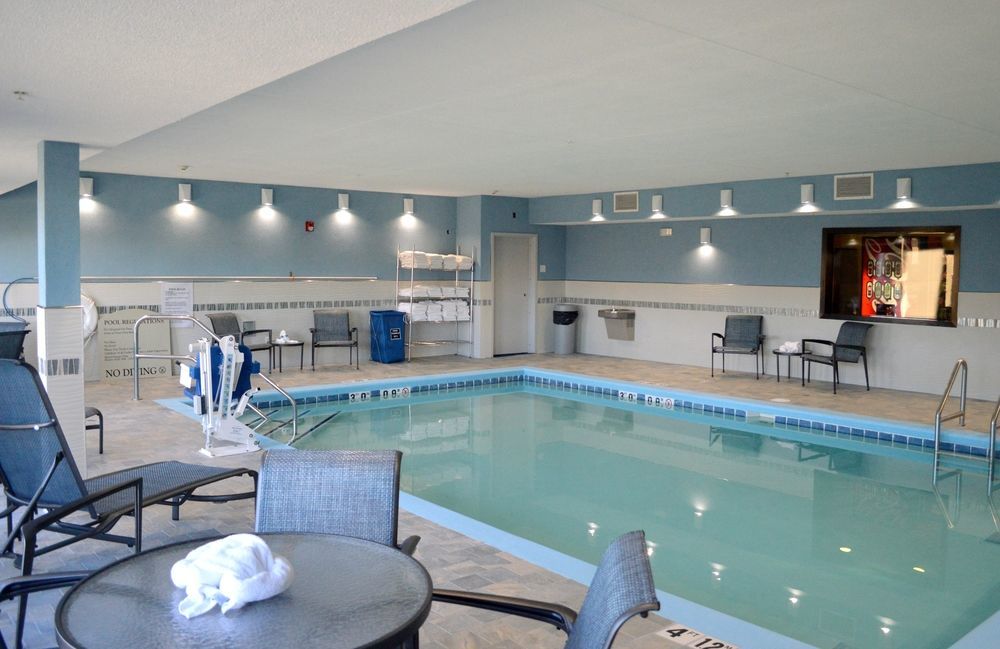 Holiday Inn Express Hotel & Suites Bismarck By Ihg Kültér fotó